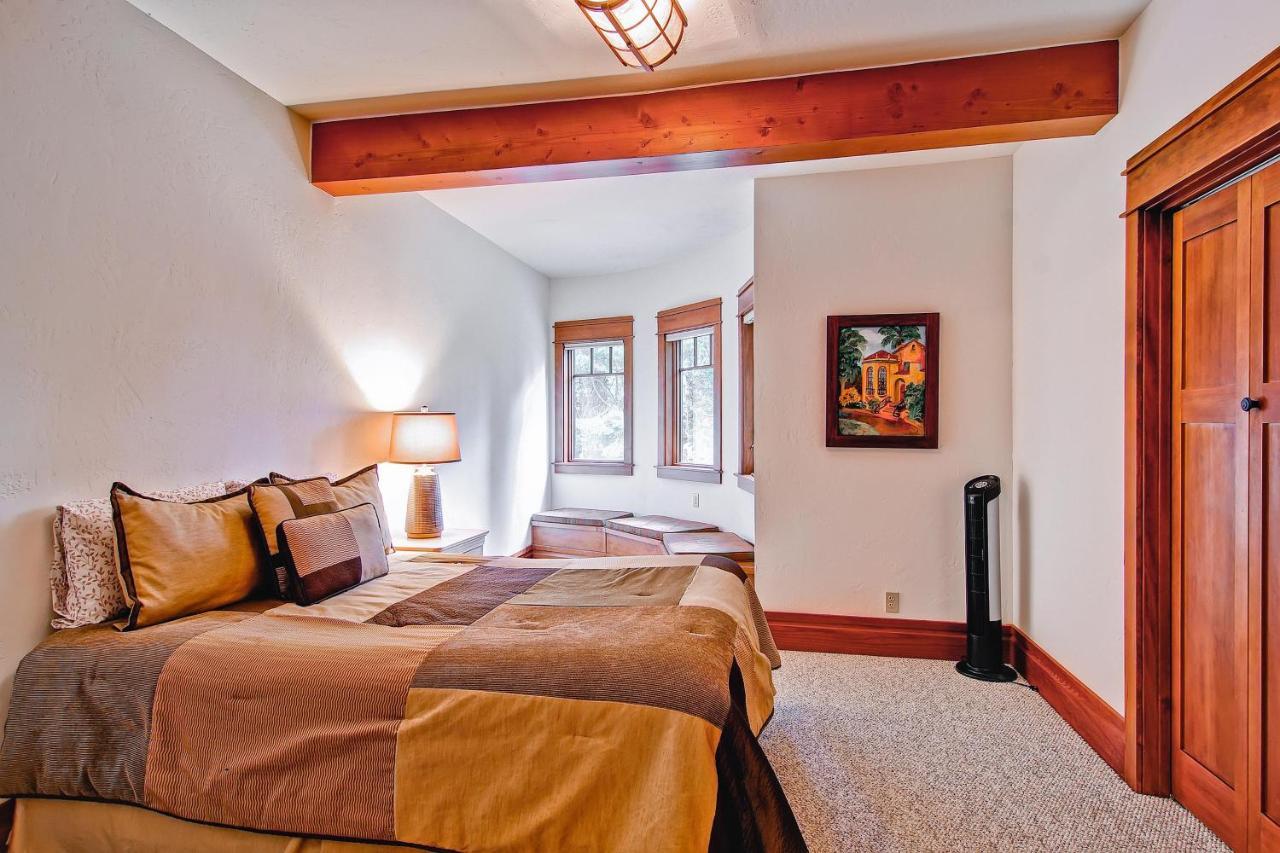 Ahwahnichi Lodge Yosemite West Exteriör bild